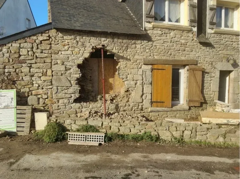 Maçonnerie à Kernascléden