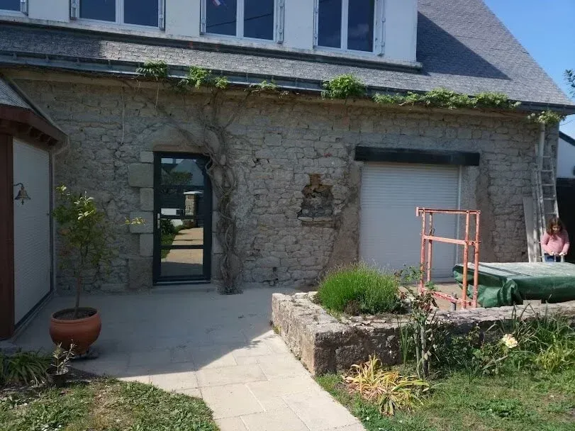 Percement d'ouverture à Kernascléden
